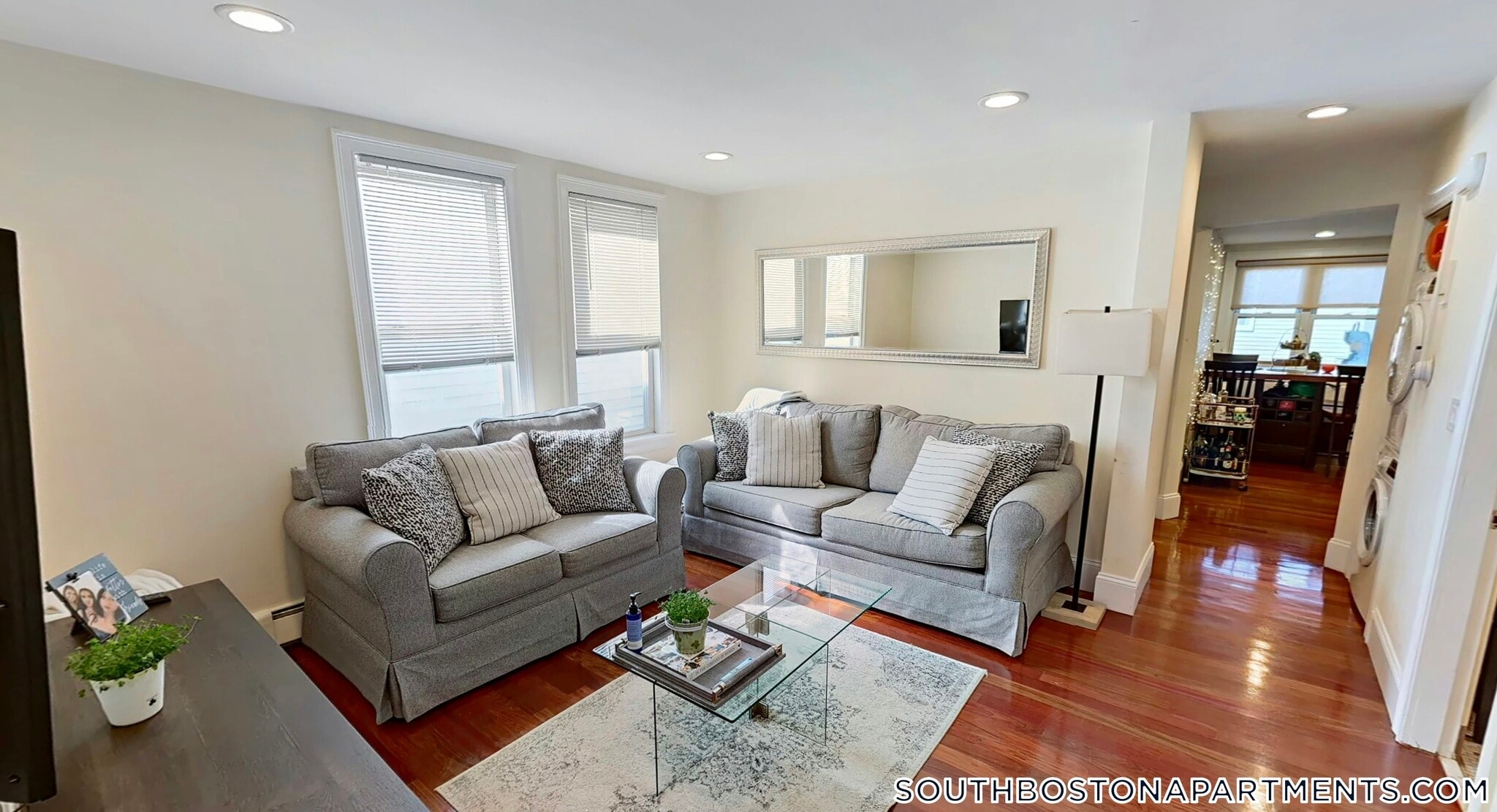 Building Photo - 143 L St