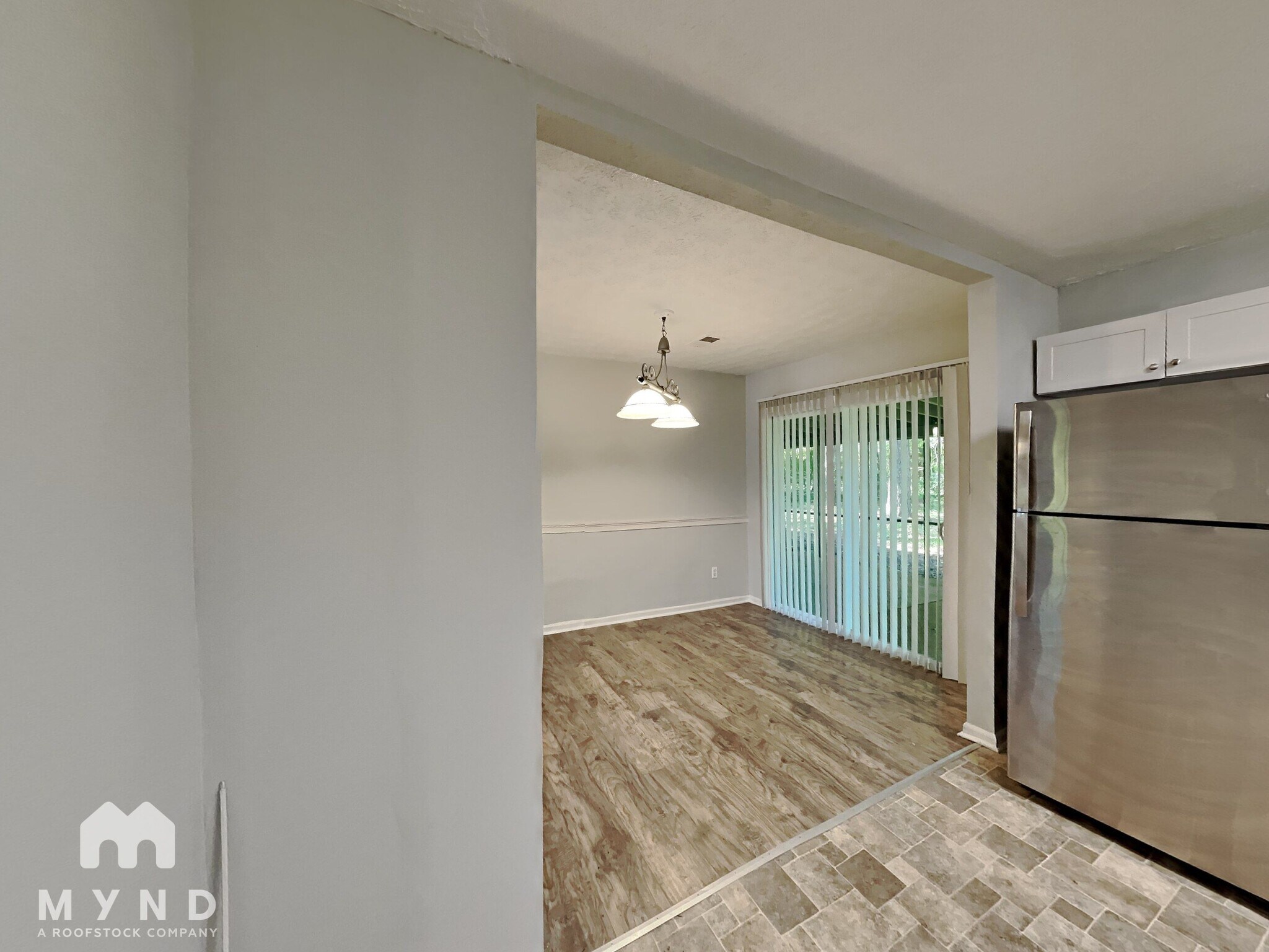 Building Photo - 8275 Brittany Ln