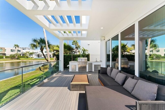 Building Photo - 10561 NW 67th Terrace