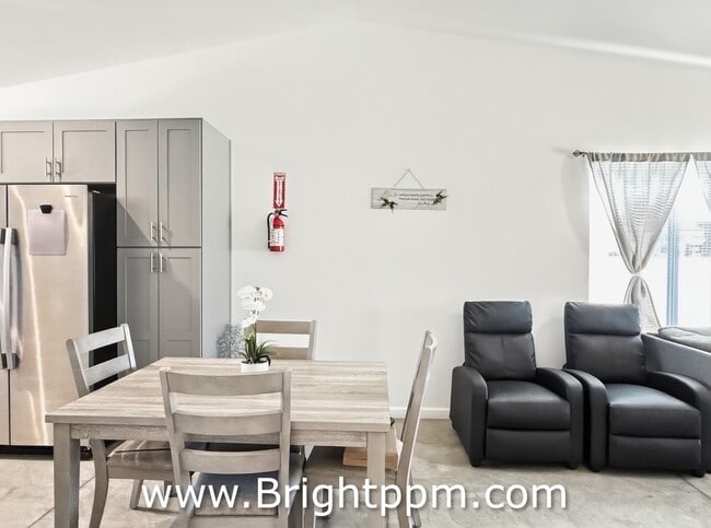 Building Photo - 13244 El Cajon Dr