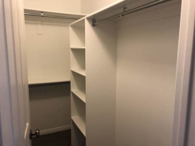 Building Photo - 377 E Newsome Park Ln