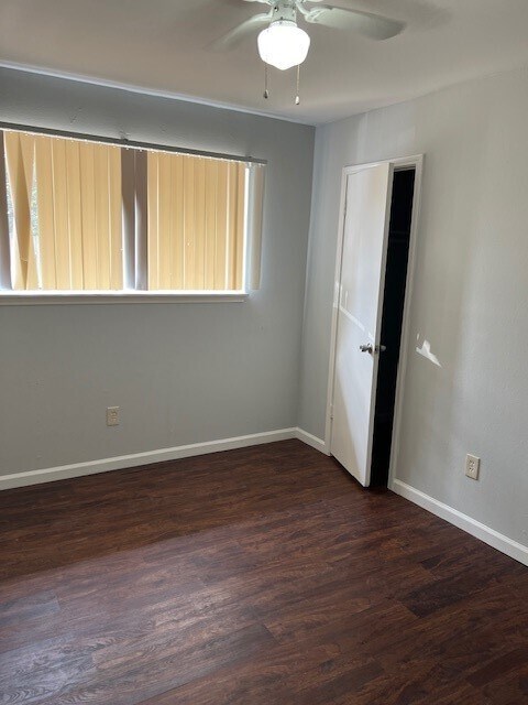 Building Photo - 12715 W Club Ln