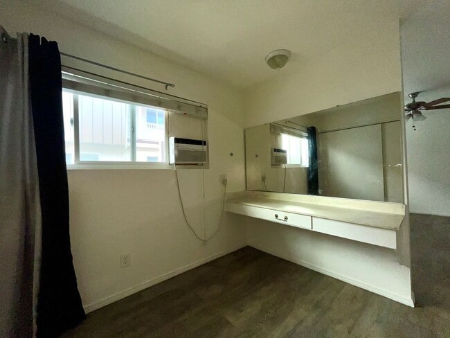 Building Photo - 12562 Brookshire Ave