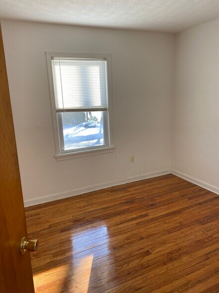 2nd Bedroom - 1339 Sackett Ave