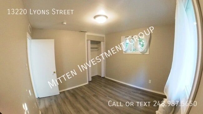 Building Photo - 13220 Lyons St