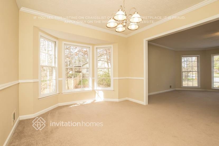 Building Photo - 1019 Pine Cove Dr SW