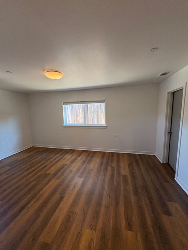 Building Photo - 1861 McCollum-San Luis Obispo