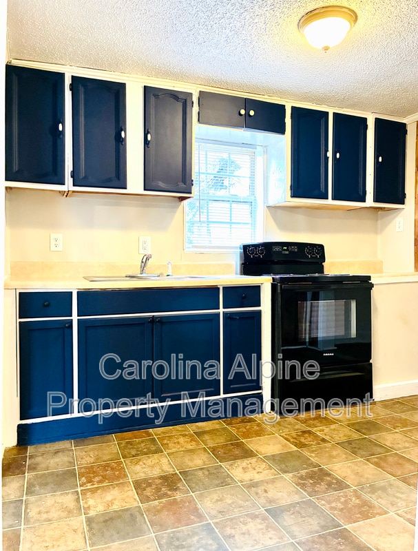 Building Photo - 1315 Ware Ave