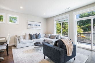 Building Photo - 10404 2nd Pl SW