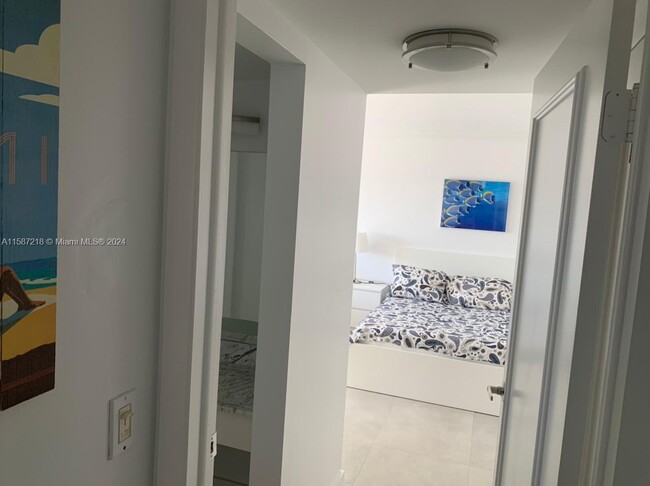Building Photo - 2301 S Ocean Dr
