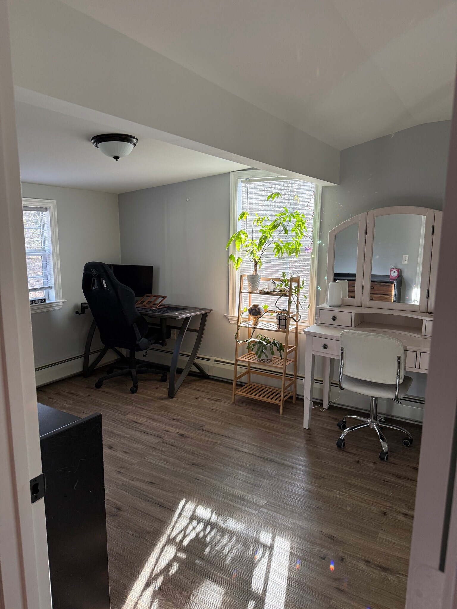 Building Photo - 244 E High St