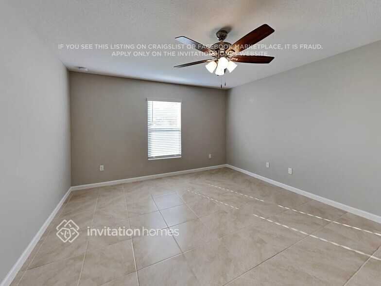 Building Photo - 1192 SW Ithaca St