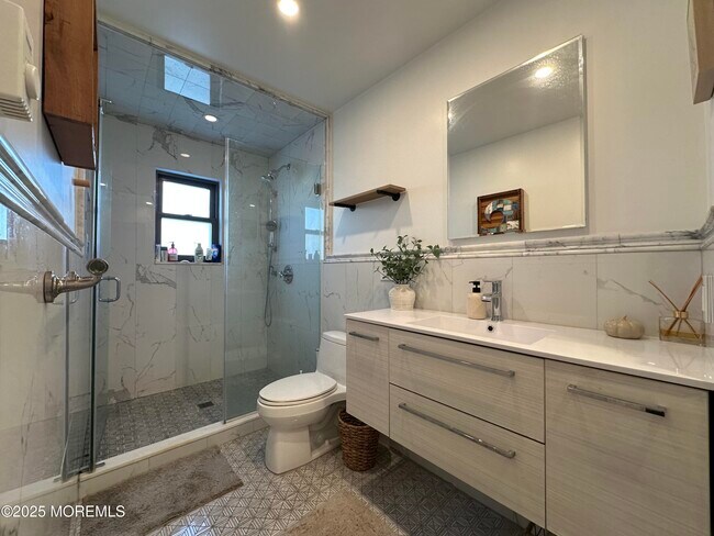 Building Photo - 1501 Ocean Ave N