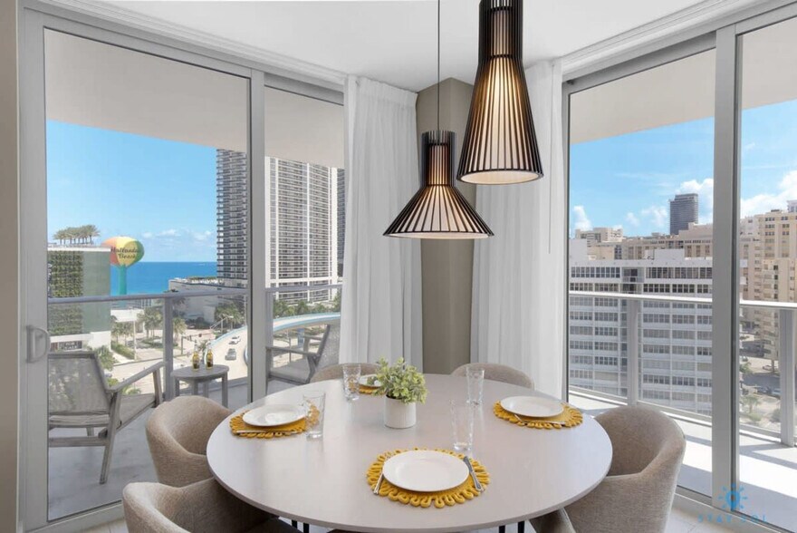 Building Photo - 4010 S Ocean Dr