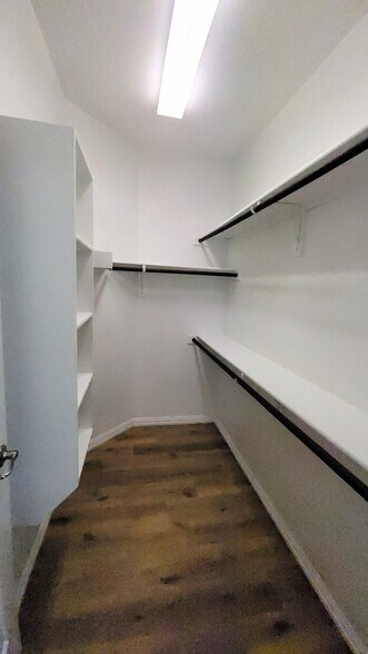 Building Photo - 1716 Jacona Trl