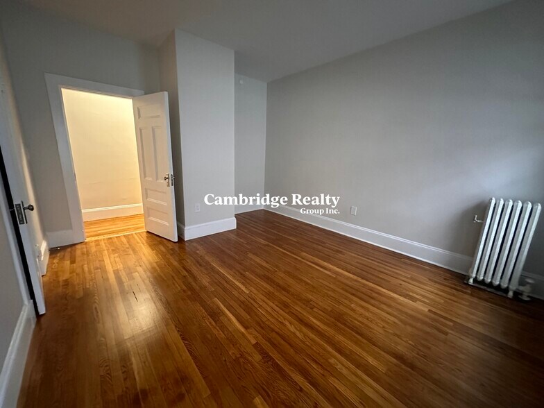 Building Photo - 1033 Massachusetts Ave