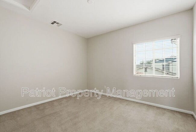 Building Photo - 13441 N 151st Dr