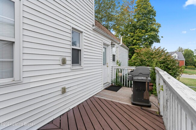 Building Photo - 3810 Norbourne Blvd