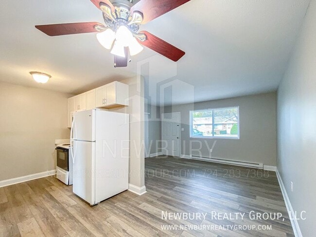 Building Photo - 31 Sunbury Estates