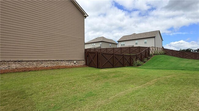 Building Photo - 764 Henson Farm Dr