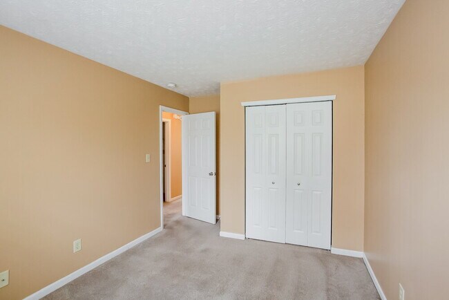 Building Photo - 10802 Sedgegrass Dr