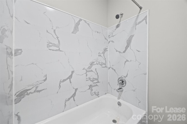 Building Photo - 1235 Bradford Heights Rd