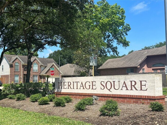 Building Photo - 806 Legend Spring Dr