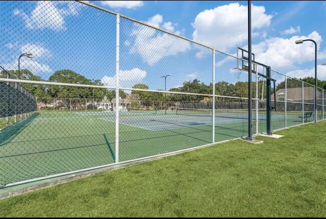 Building Photo - 2601 Broussard Ct