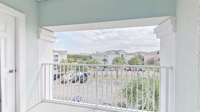 Building Photo - FIRST MONTH FREE OF RENT IF MOVE IN BY JUN...