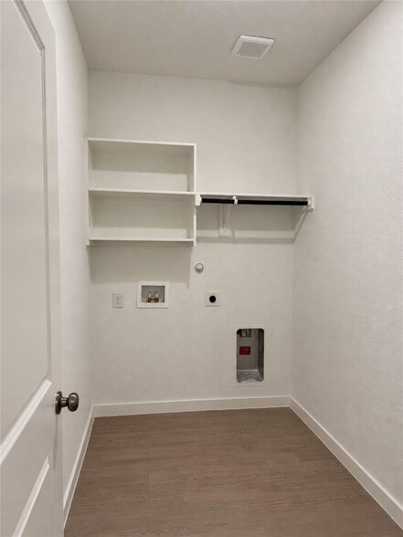 Building Photo - 635 Stud Dr