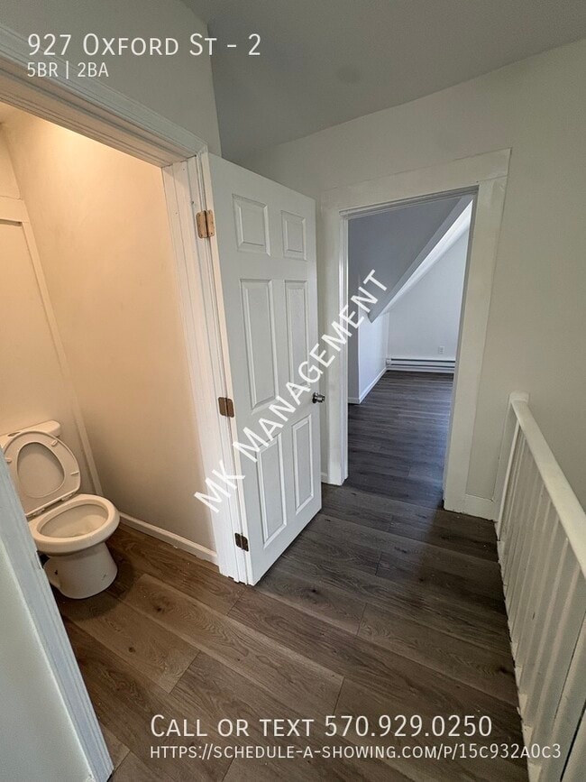 Building Photo - 927 Oxford St