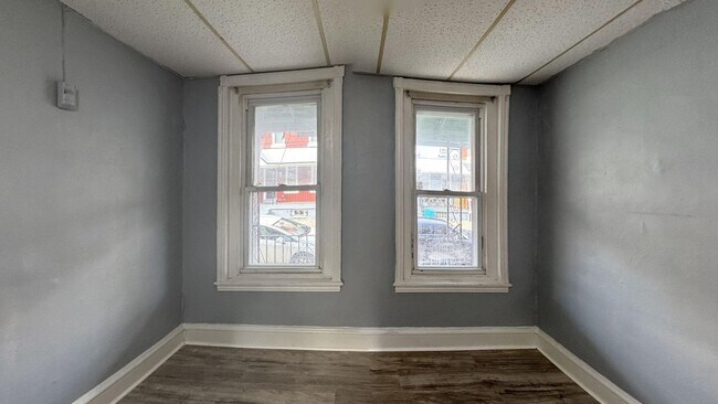 Building Photo - Lovely Home for Rent