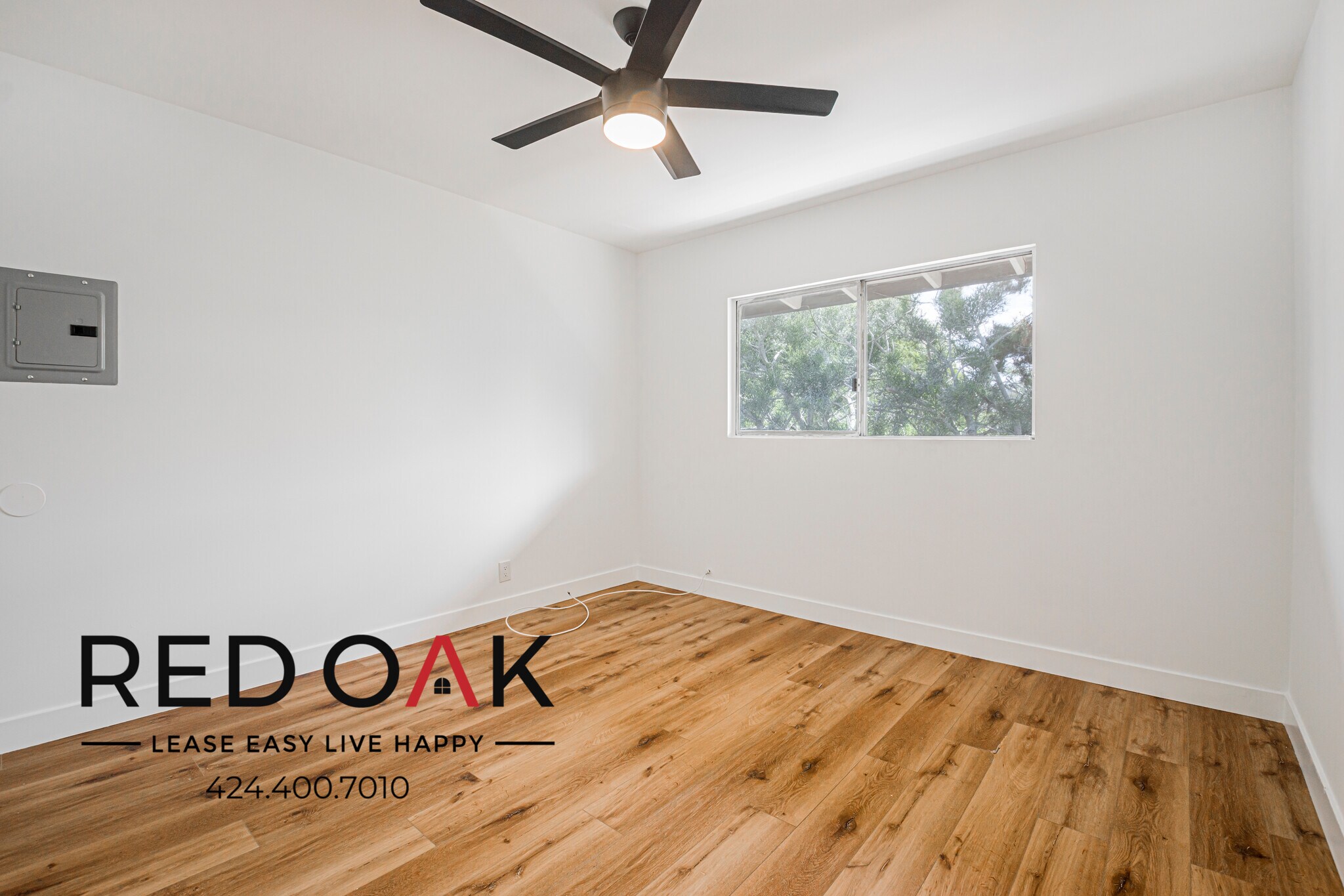 Building Photo - 153 S Ave 57