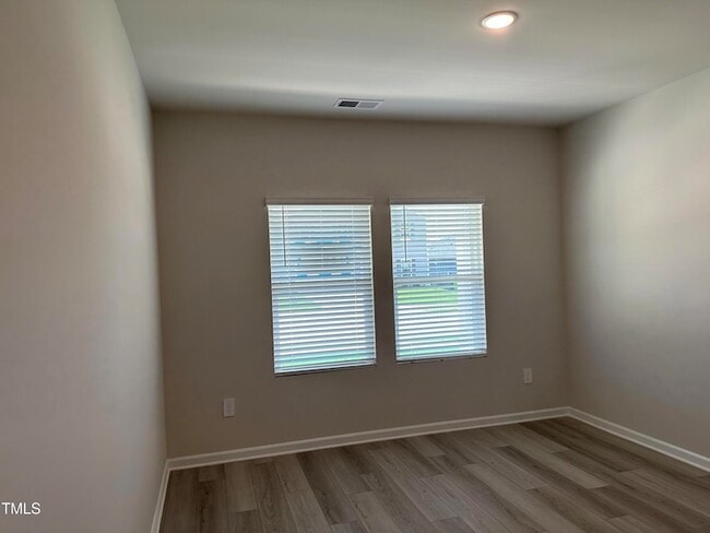 Building Photo - 1143 Winding Spg Dr