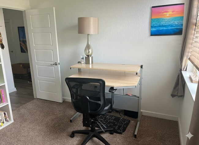 Building Photo - 14005 Zuhause Dr