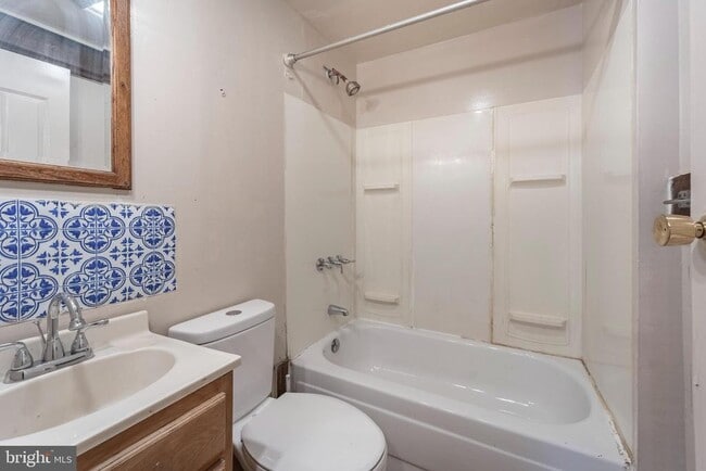 Building Photo - 914 Lemmon St