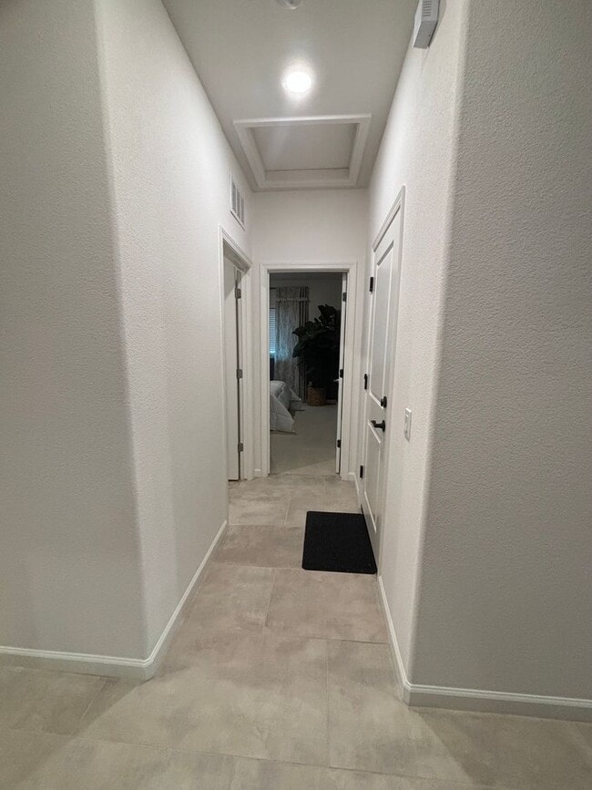 Building Photo - Breathtaking 4/2 Rancho Cordova Model w/TO...