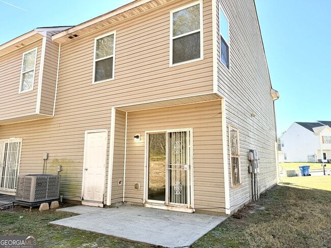 Building Photo - 2304 Bigwood Trail