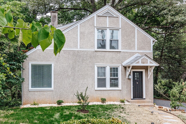 Building Photo - 126 Maywood Ln