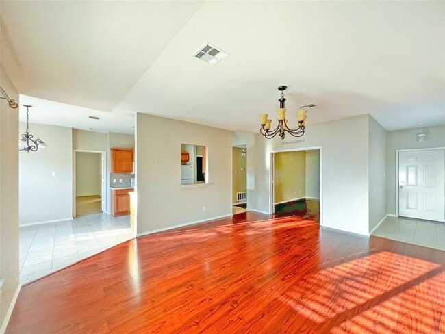 Building Photo - 2324 Pearson Way