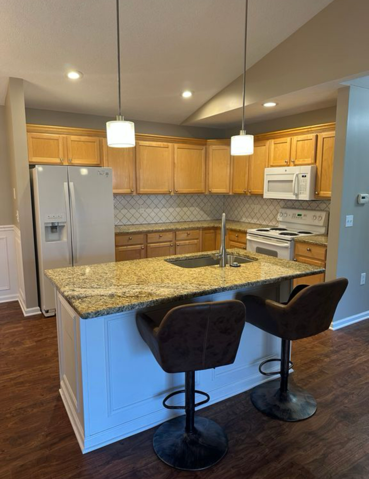 Kitchen - 750 Hidden Ridge Ct