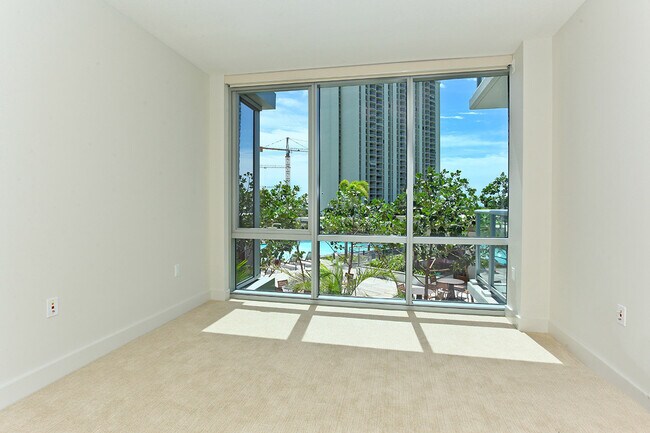 Building Photo - 1189 Waimanu St