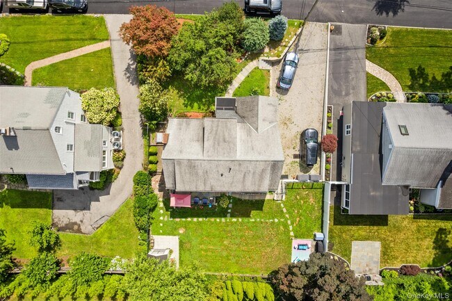 Building Photo - 69 Ardell Rd