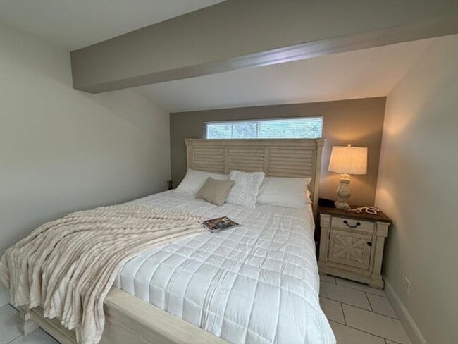 Building Photo - 721 NW 36th St