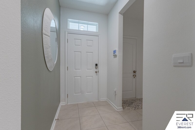 Building Photo - 461 Redbud Rd