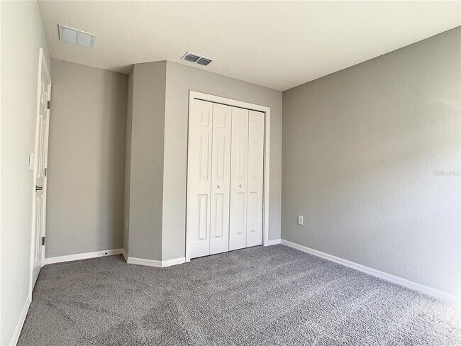 Building Photo - 4466 Hummingbird Ln