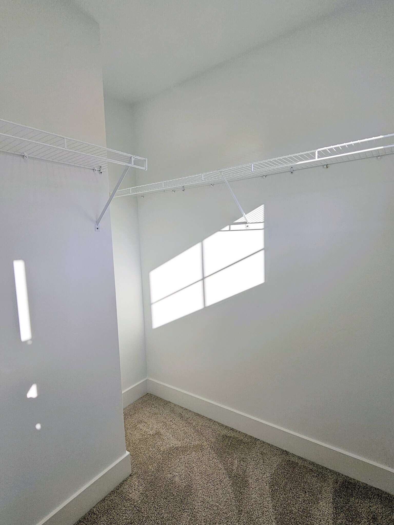 Building Photo - 108 Meadows Bnd