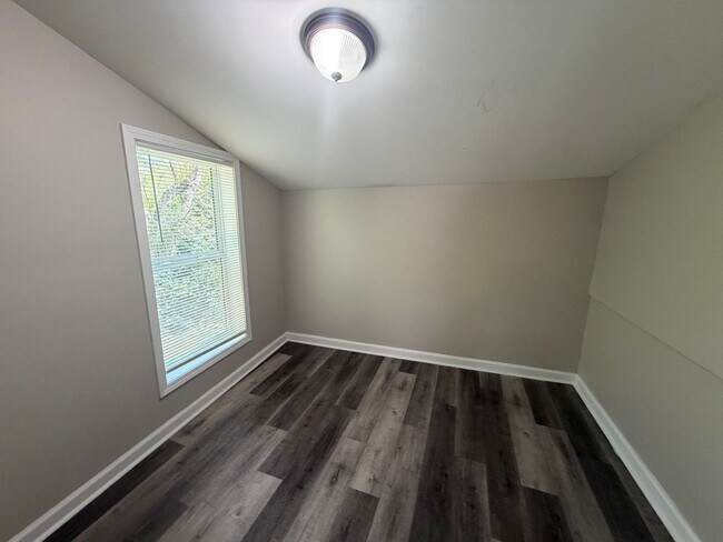 Building Photo - 759 Hog Mountain Rd