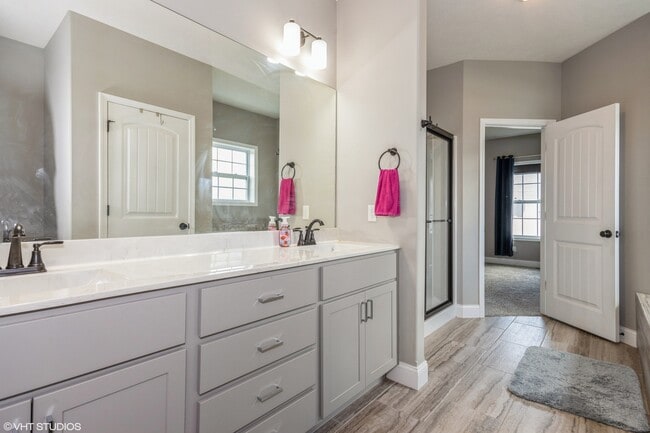 Building Photo - 3802 Slate Dr