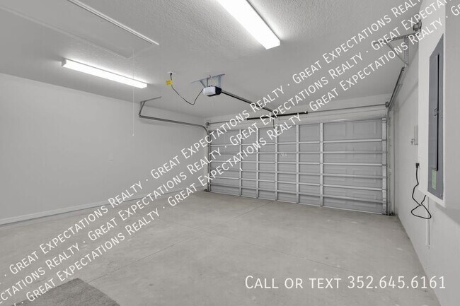 Building Photo - 678 Walkertown Dr